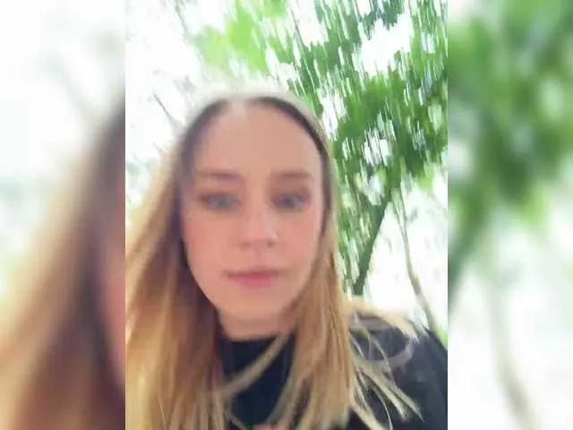 elegantbabe on BongaCams 