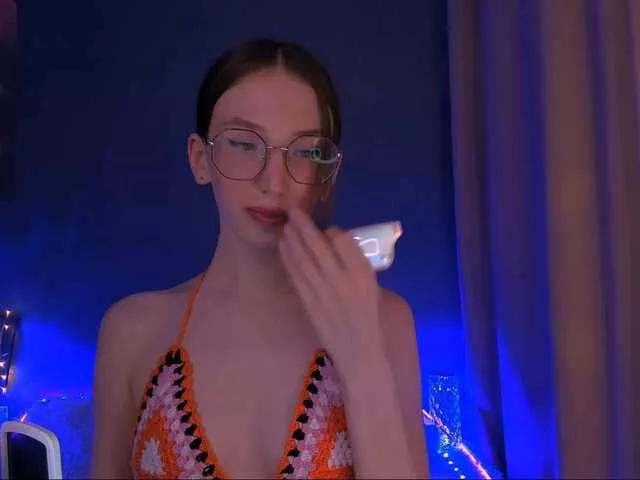 ellaamber on BongaCams 