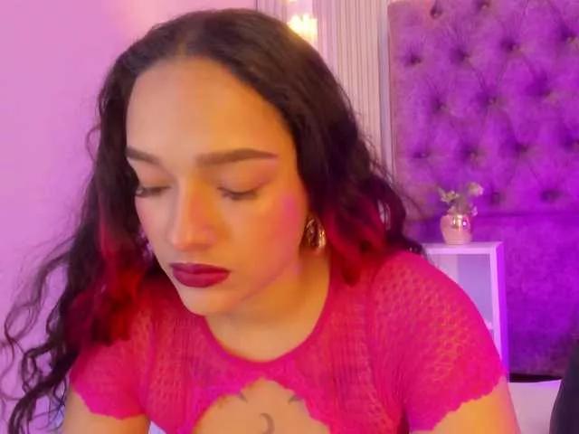Emily-Foxyy on BongaCams 