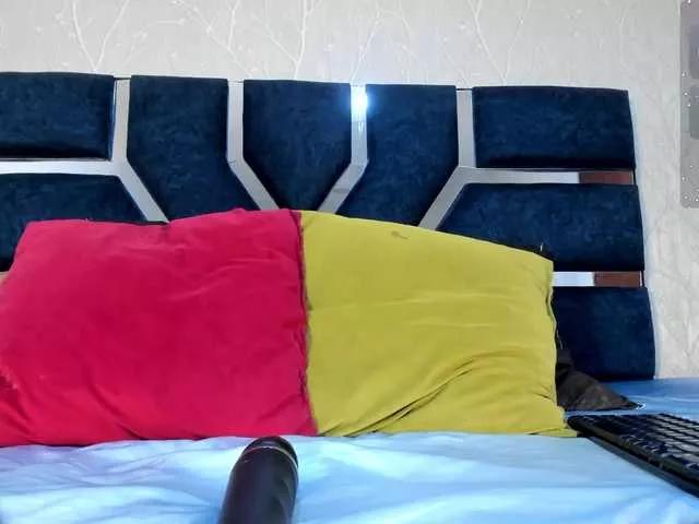 Emilyjhons on BongaCams 