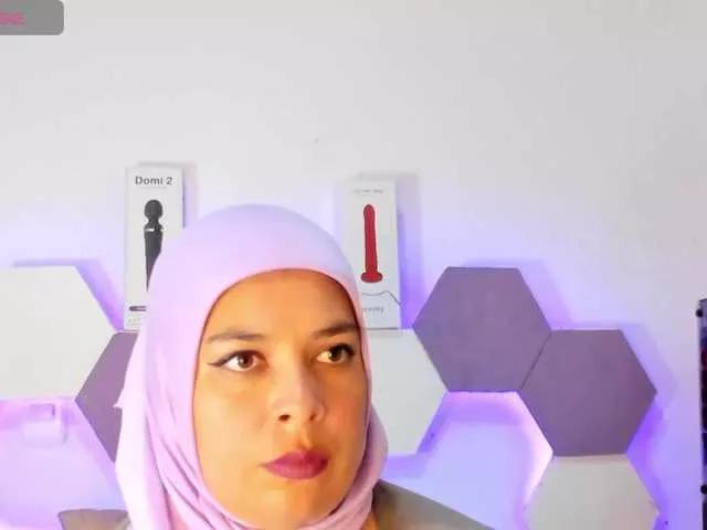 EmiraFalak22 on BongaCams 