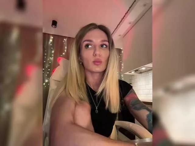 EnlivenLuv on BongaCams 