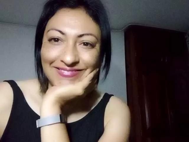 ErikaMartinez on BongaCams 