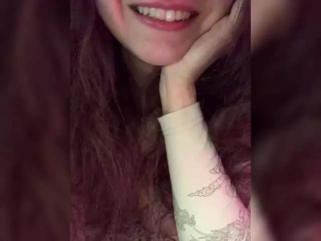 FeeBee on BongaCams 