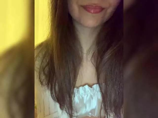 FeeBee on BongaCams 