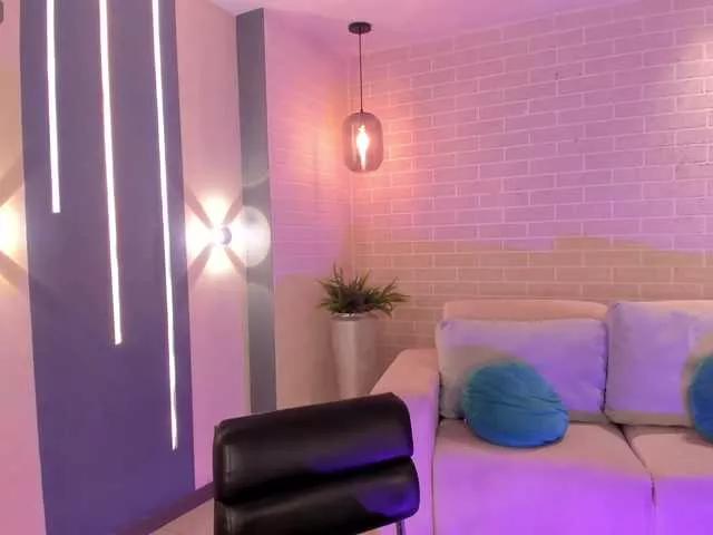 FernandaX1 on BongaCams 