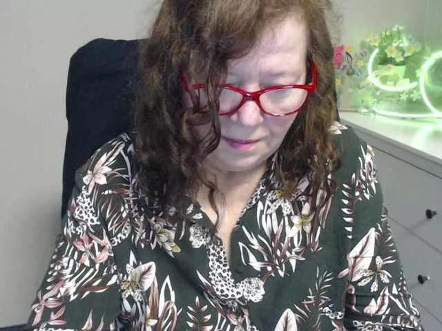 flirty-adele on BongaCams 