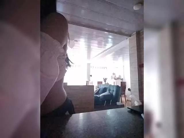 Offline Galiamjsss1 on BongaCams