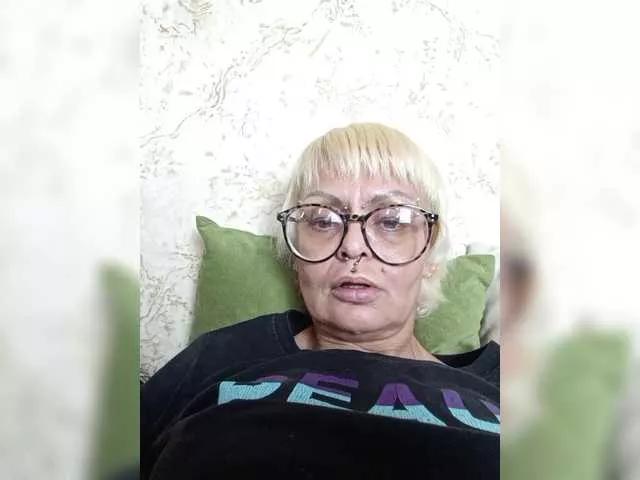 GardenerofIllusions on BongaCams 