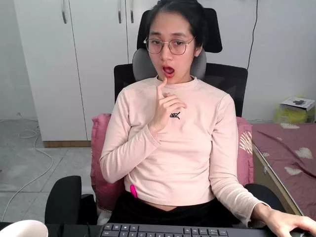 Hana099 on BongaCams 