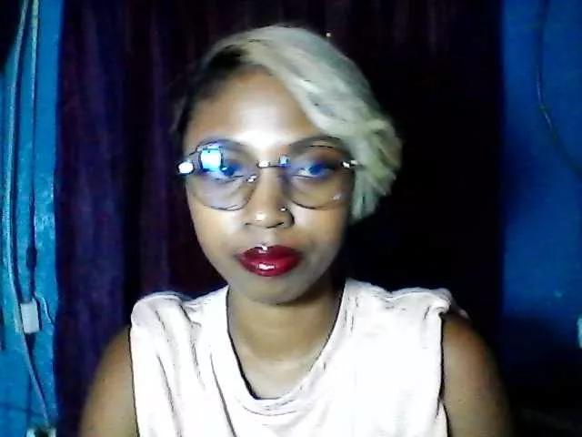 hatily2 on BongaCams 