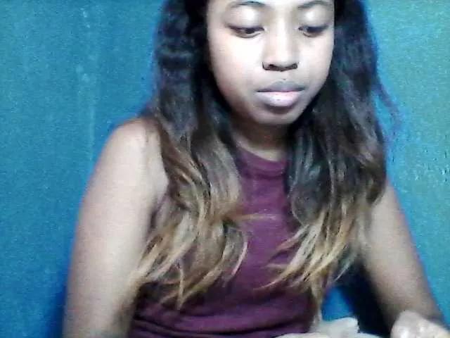 hatily2 on BongaCams 