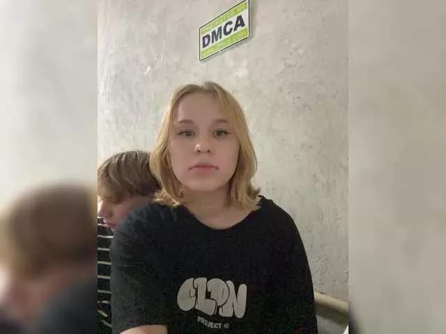 HoneySavage on BongaCams 