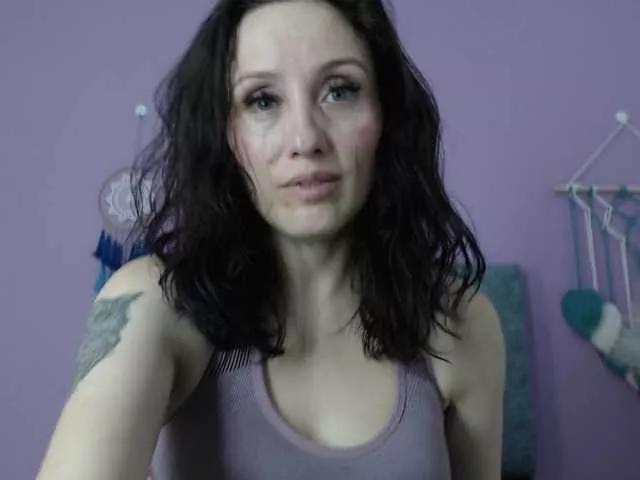 Freechat IberianMoonMK on BongaCams