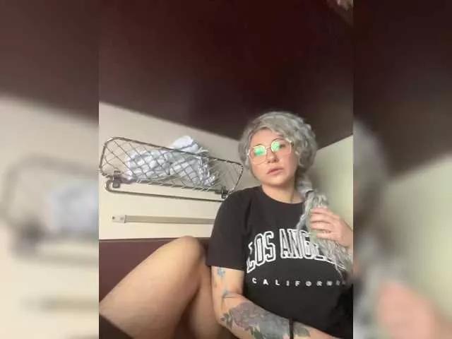 Ilya19121 on BongaCams 