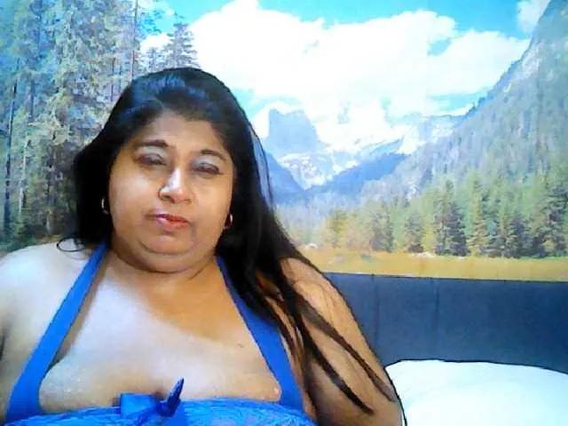 Offline indianhoney on BongaCams