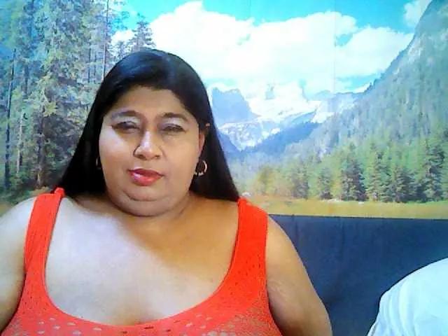 Offline indianhoney on BongaCams