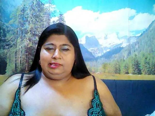 Offline indianhoney on BongaCams