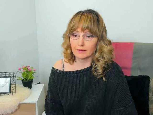 JustineAmore on BongaCams 