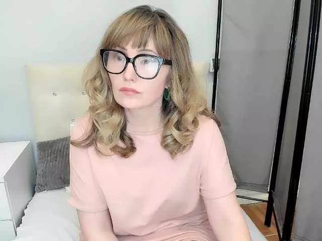 JustineAmore on BongaCams 