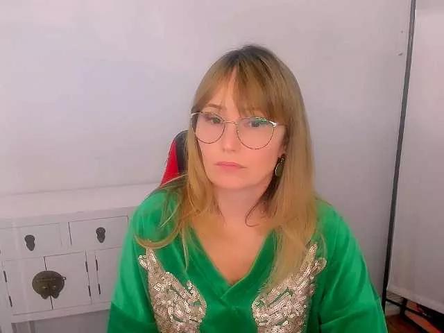 JustineAmore on BongaCams 