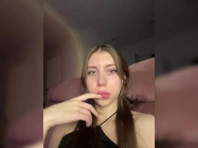 KatieEvance on BongaCams 