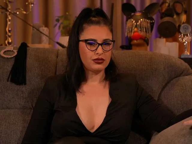 Offline KellyKent on BongaCams