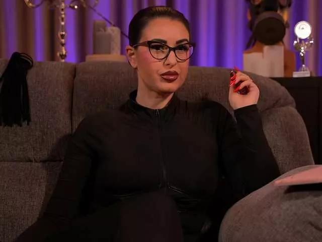 KellyKent on BongaCams 