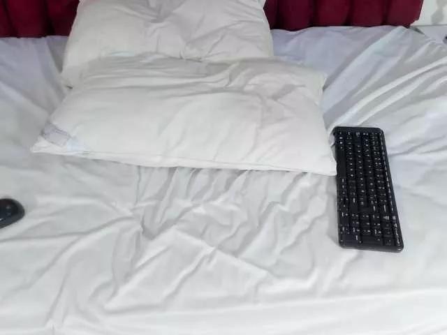 Freechat KinkyCutie on BongaCams