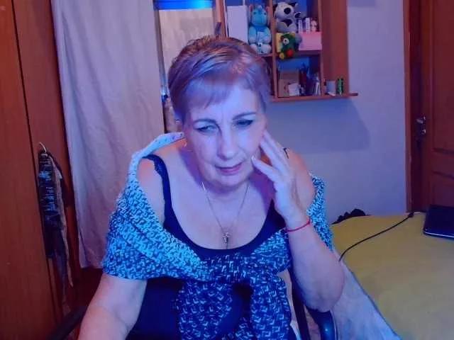 Kira9476 on BongaCams 