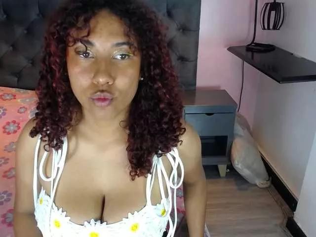 lauraltt on BongaCams 