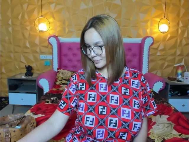 LeahStarr on BongaCams 
