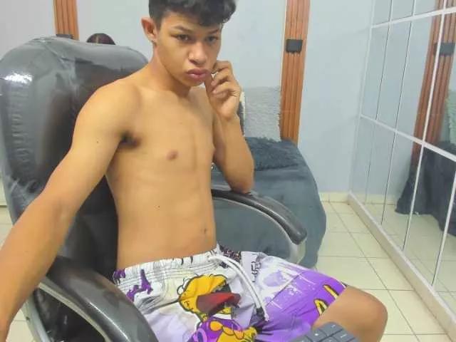 leslieanddrako on BongaCams 