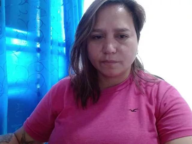 LestGoZarcley on BongaCams 
