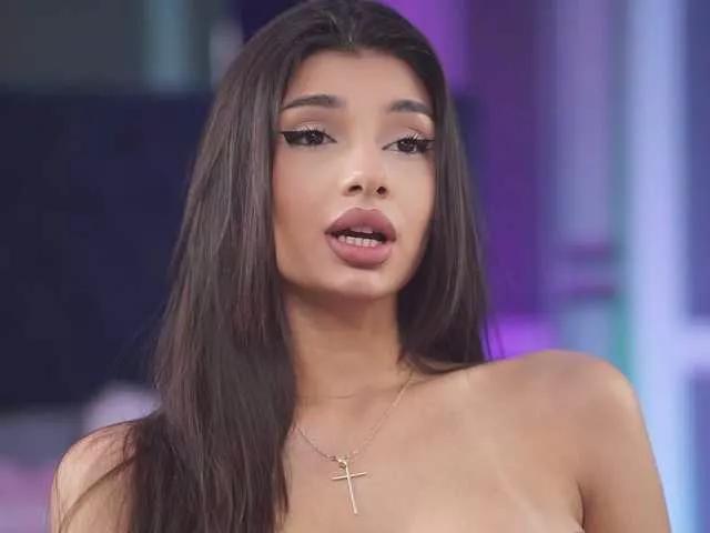 LeyCaprice on BongaCams 