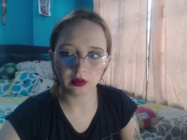 LiaaRoberts on BongaCams 