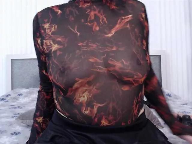 LianaYun on BongaCams 