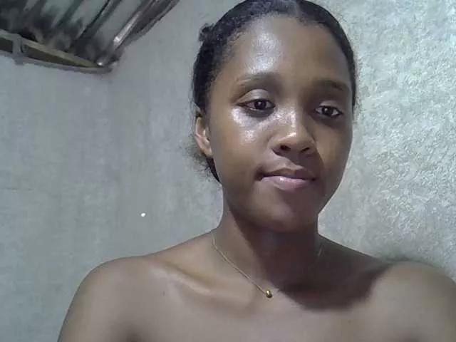Lillteblackgirl on BongaCams 