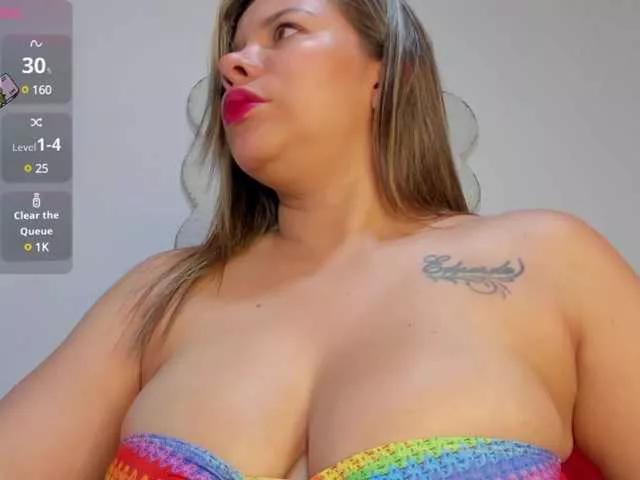 Linda-Evanss on BongaCams 