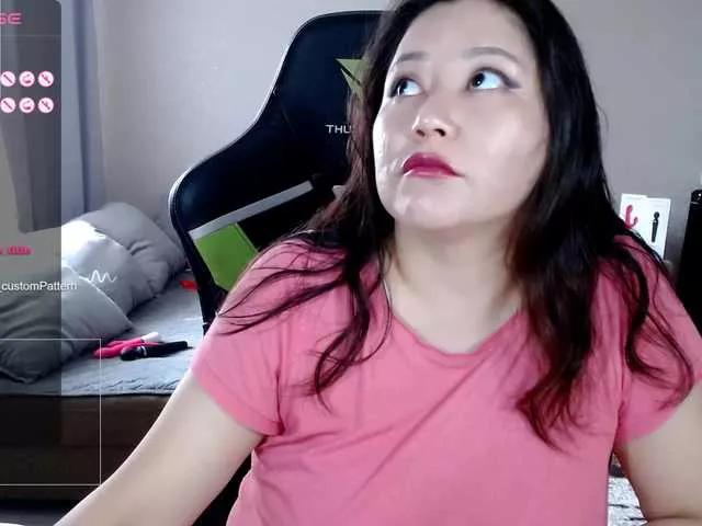 LisaAsianFlower on BongaCams 