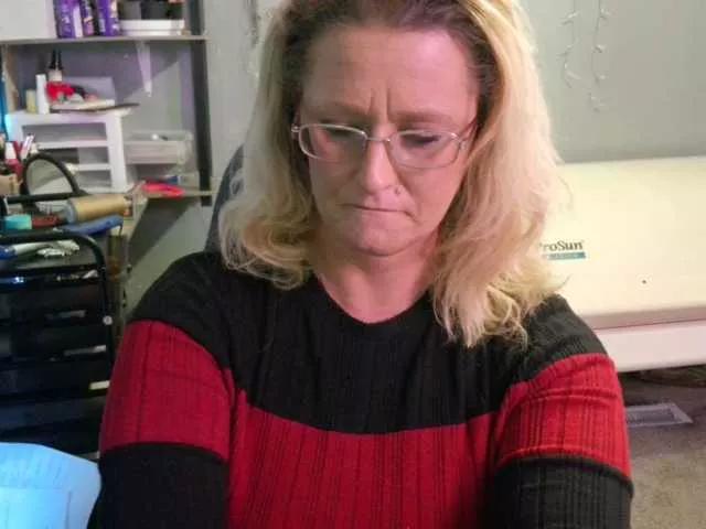 lisalovely6981 on BongaCams 