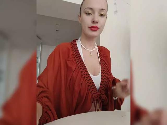 Lola3000 on BongaCams 