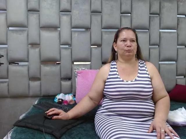 Loly47 on BongaCams