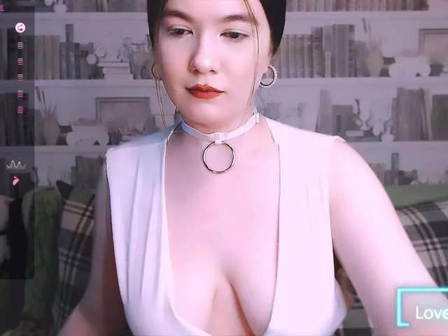 LonaNanny on BongaCams 