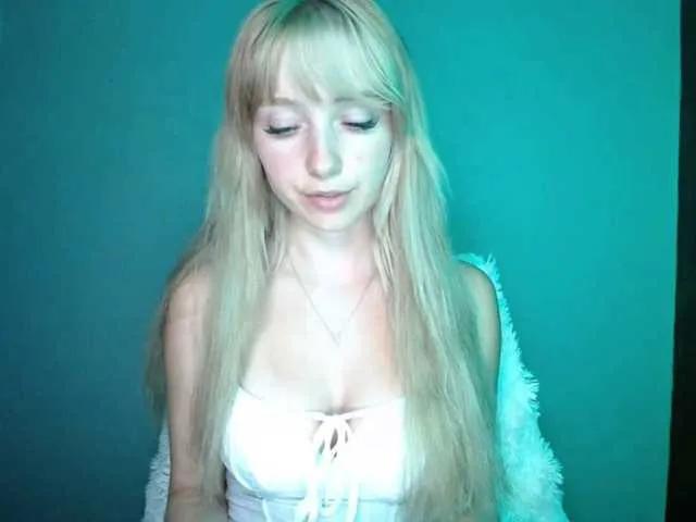 LuciaLovely on BongaCams