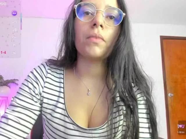 lucy-blue28 on BongaCams 