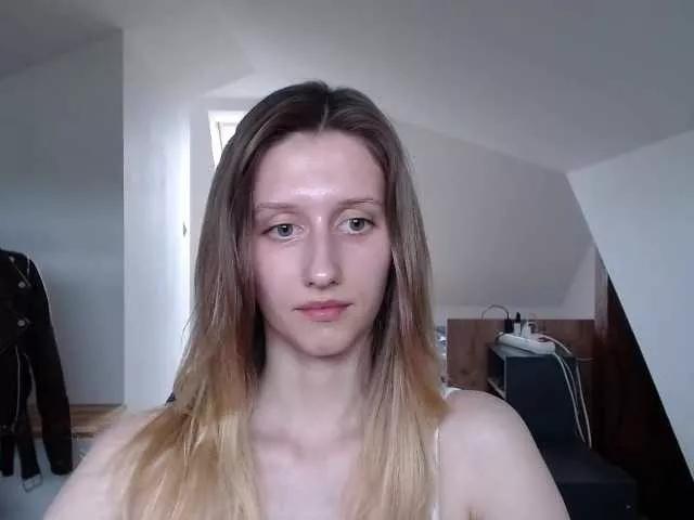 Freechat LUNAdream on BongaCams