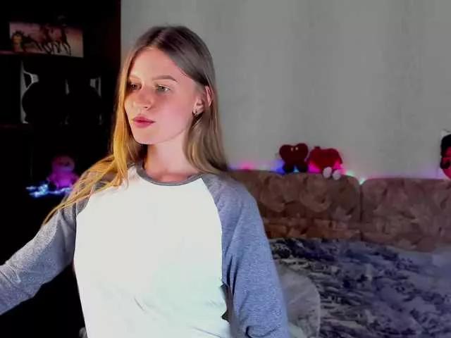 LunaEvan on BongaCams 