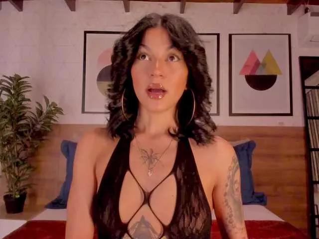 Offline LunaRuso on BongaCams