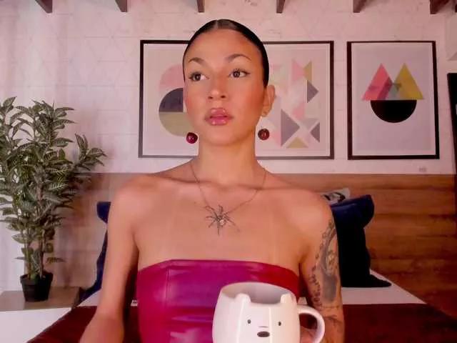Offline LunaRuso on BongaCams